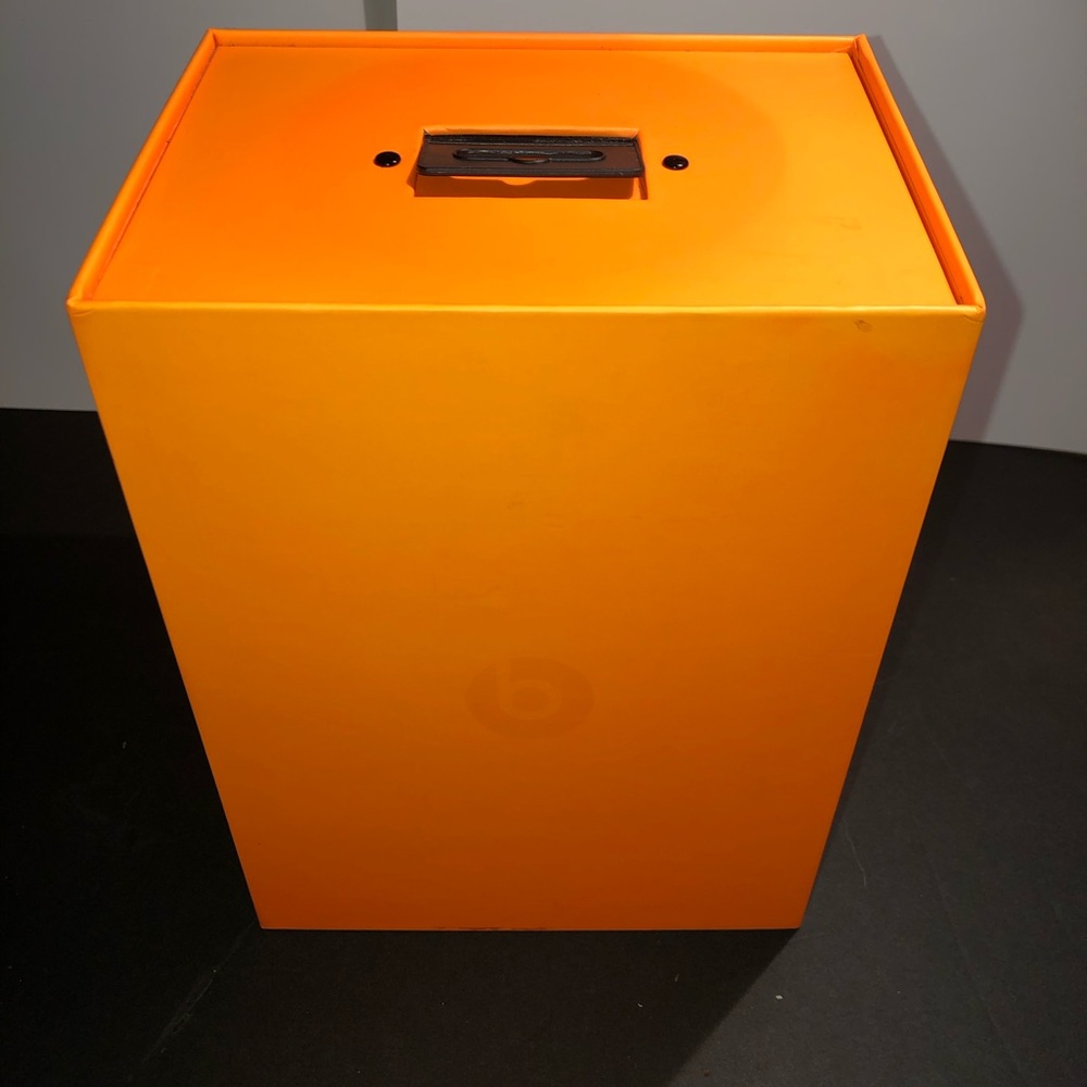 Beats by Dre Original Orange Box